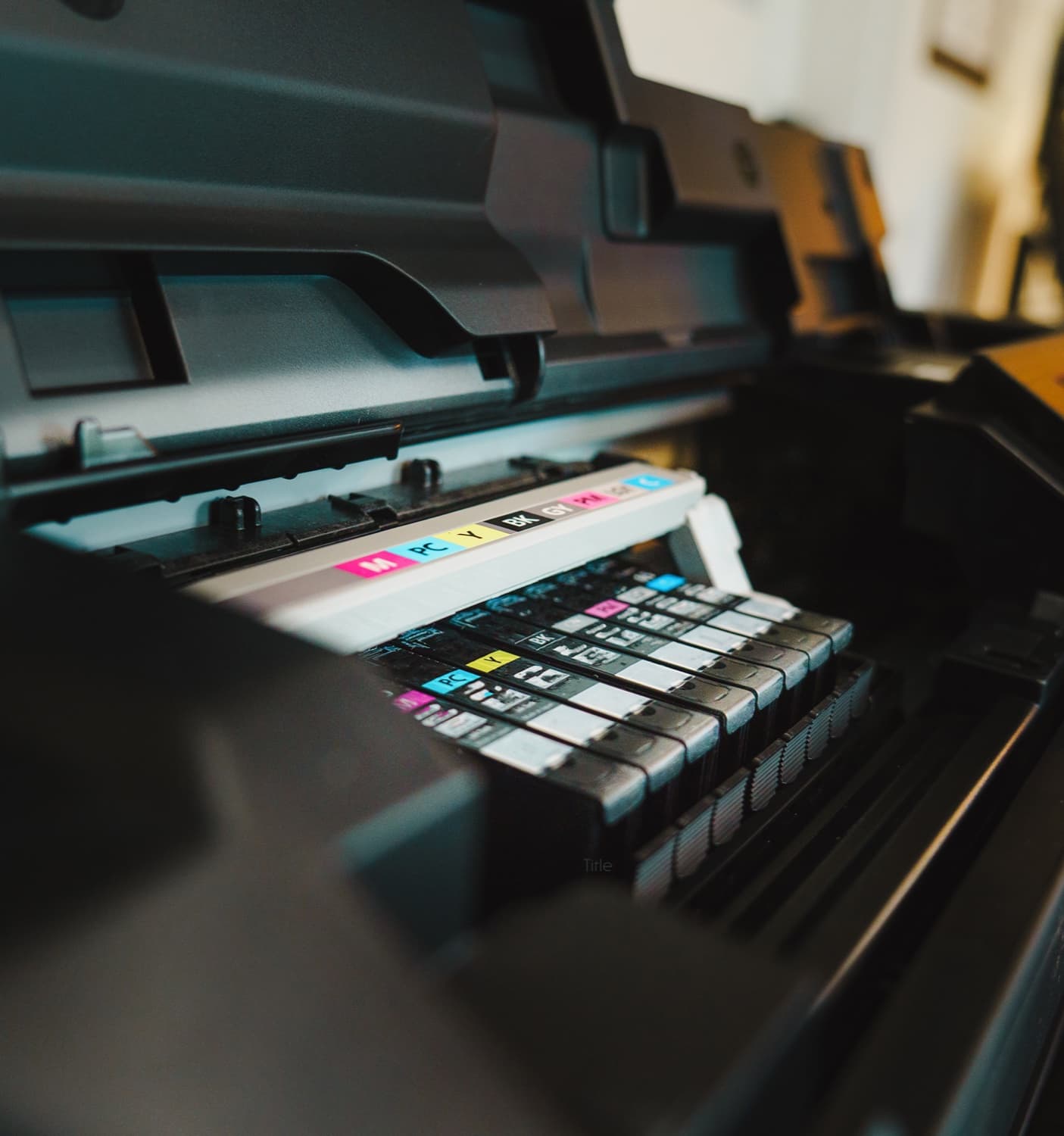 Color MFP print carriage with CMYK ink cartridges